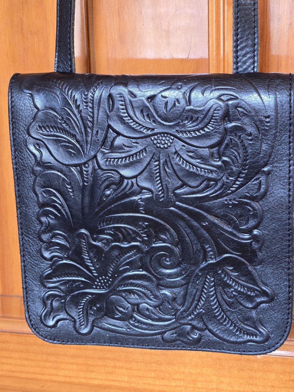 Patricia Nash Black Tooled Floral Leather Crossbody - Picture 5 of 9
